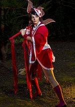 Cosplay-Cover: Bloodmoon Akali