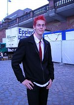 Cosplay-Cover: Ich mit roten Haare und im Anzug!^^