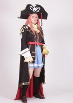 Cosplay-Cover: Marika Kato (Captain Dress)