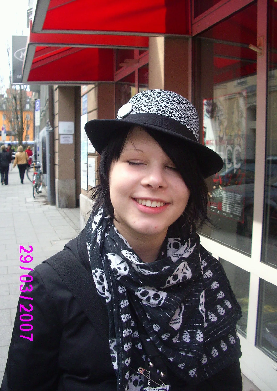 Cosplay-Cover: Mucc Konzi LOL