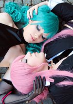 Cosplay-Cover: Luka Megurine  [Taiyou to Tsuki no Rondo]