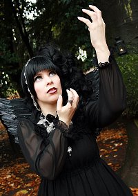 Cosplay-Cover: black feather