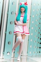 Cosplay-Cover: Miku Hatsune~Love colored Ward~