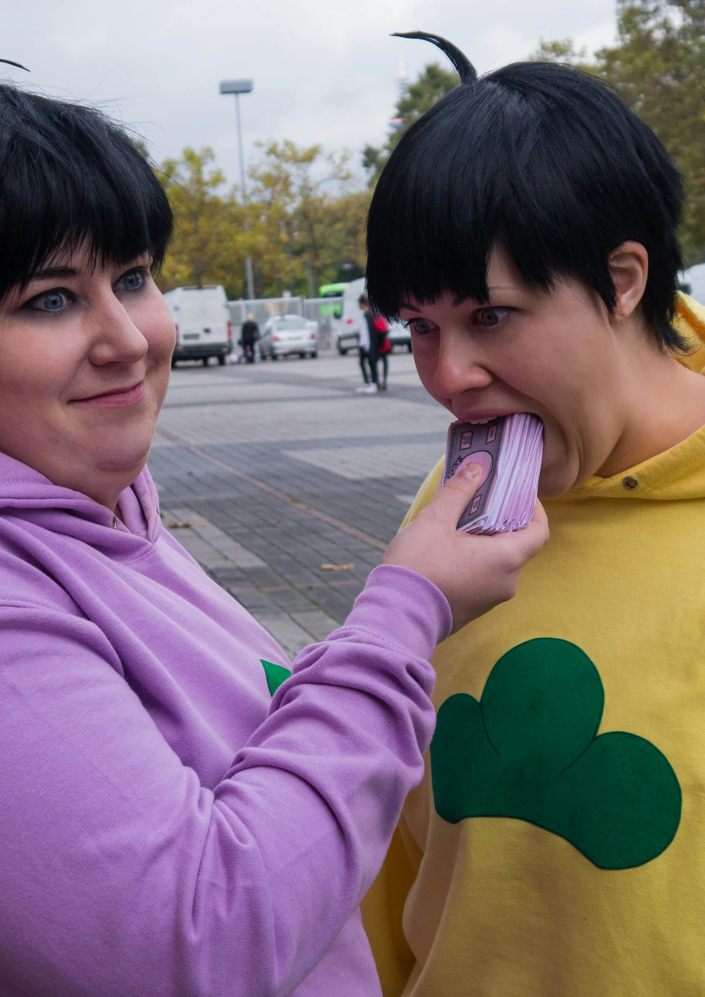 Cosplay-Cover: matsuno jyushimatsu - yellow hoodie