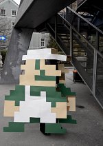 Cosplay-Cover: Luigi 8-Bit