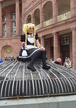 Cosplay-Cover: Blonde Maid