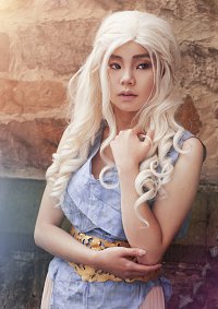 Cosplay-Cover: Daenerys Targaryen「Season 3 Promo」