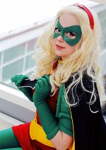 Cosplay-Cover: Stephanie Brown (Robin)