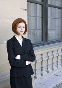 Cosplay-Cover: Agent Dana Scully