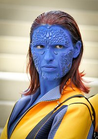 Cosplay-Cover: Mystique/ Raven Darkholme (First Class)