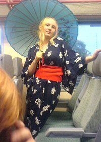 Cosplay-Cover: im Kimono