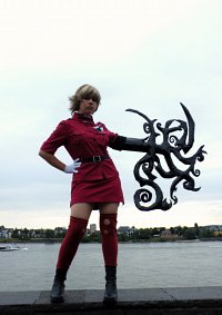 Cosplay-Cover: Seras Victoria - Blood Version