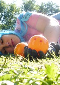 Cosplay-Cover: Bulma Briefs