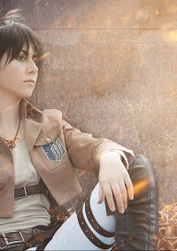 Cosplay-Cover: Eren Jaeger