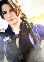 Cosplay-Cover: Jill Valentine (Revelations)