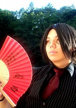 Cosplay-Cover: itachi (im anzug)