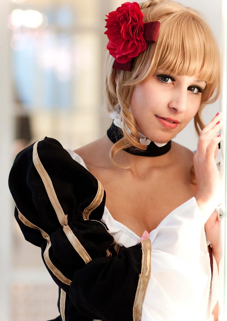 Cosplay-Cover: Golden Witch Beatrice