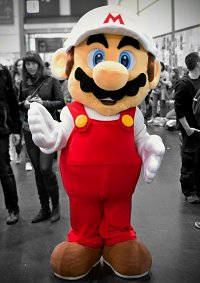 Cosplay-Cover: Feuer-Mario