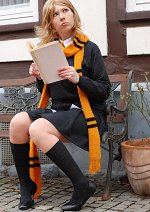 Cosplay-Cover: Hufflepuff-Schülerin