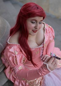 Cosplay-Cover: Arielle (pink gown)