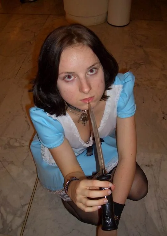 Cosplay-Cover: American McGees Alice [by alex]