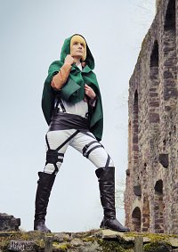 Cosplay-Cover: Armin Arlert [Scouting Legion]