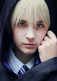 Cosplay-Cover: England/ Arthur Kirkland - Pottertalia (Ravenclaw)