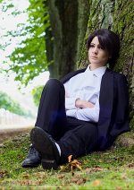 Cosplay-Cover: Levi Ackerman [injured/suit]