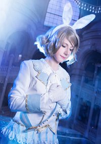 Cosplay-Cover: You Watanabe (Alice Bunny)
