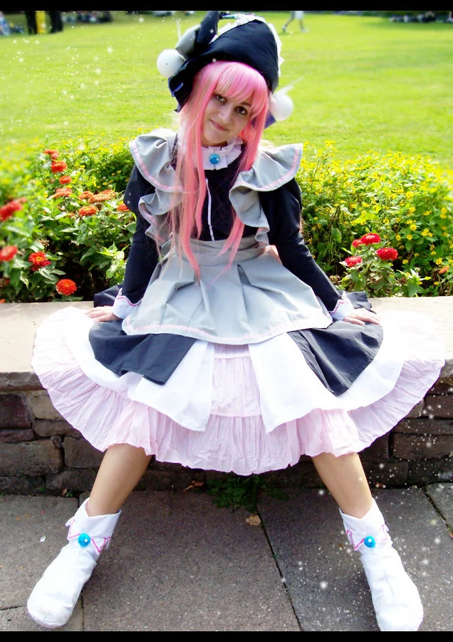 Cosplay-Cover: Misha (schwarzes EngelsKleid)