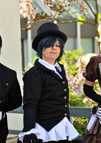 Cosplay-Cover: Ciel Phantomhive (Blue Butterfly Version)