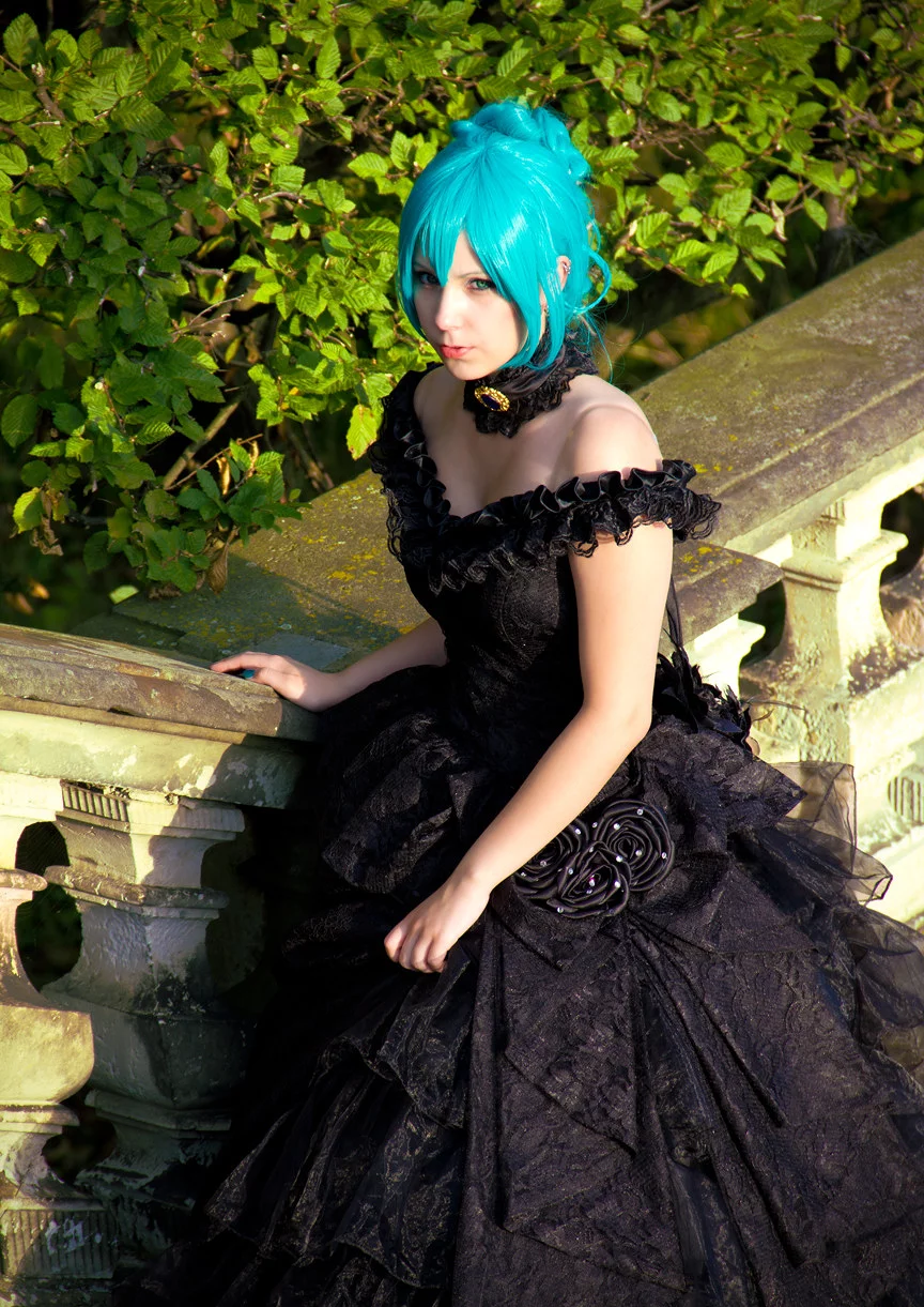 Cosplay-Cover: Miku Hatsune - Secret Black Vow