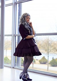 Cosplay-Cover: Oin [Dwarven Lolita]