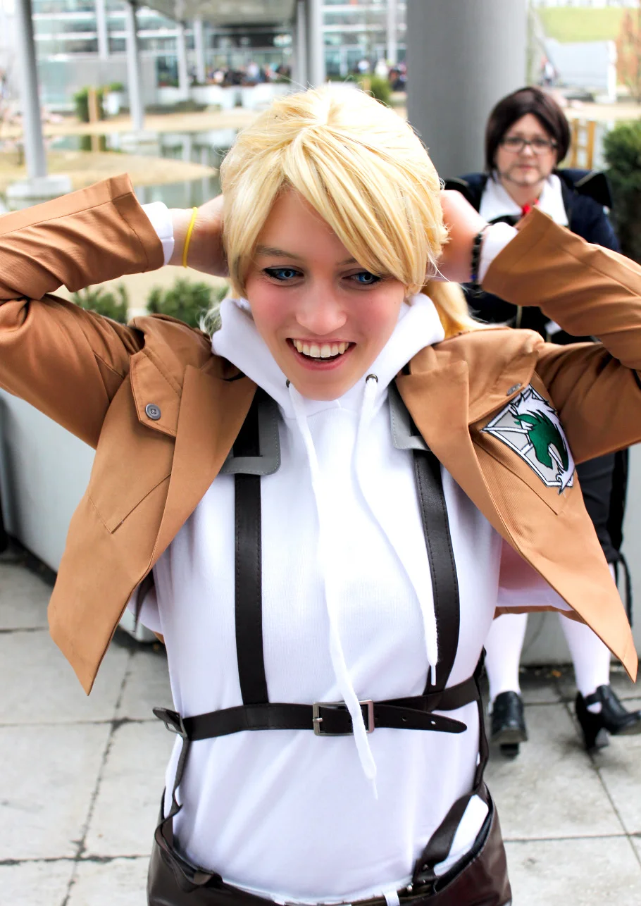 Cosplay-Cover: Annie Leonheart
