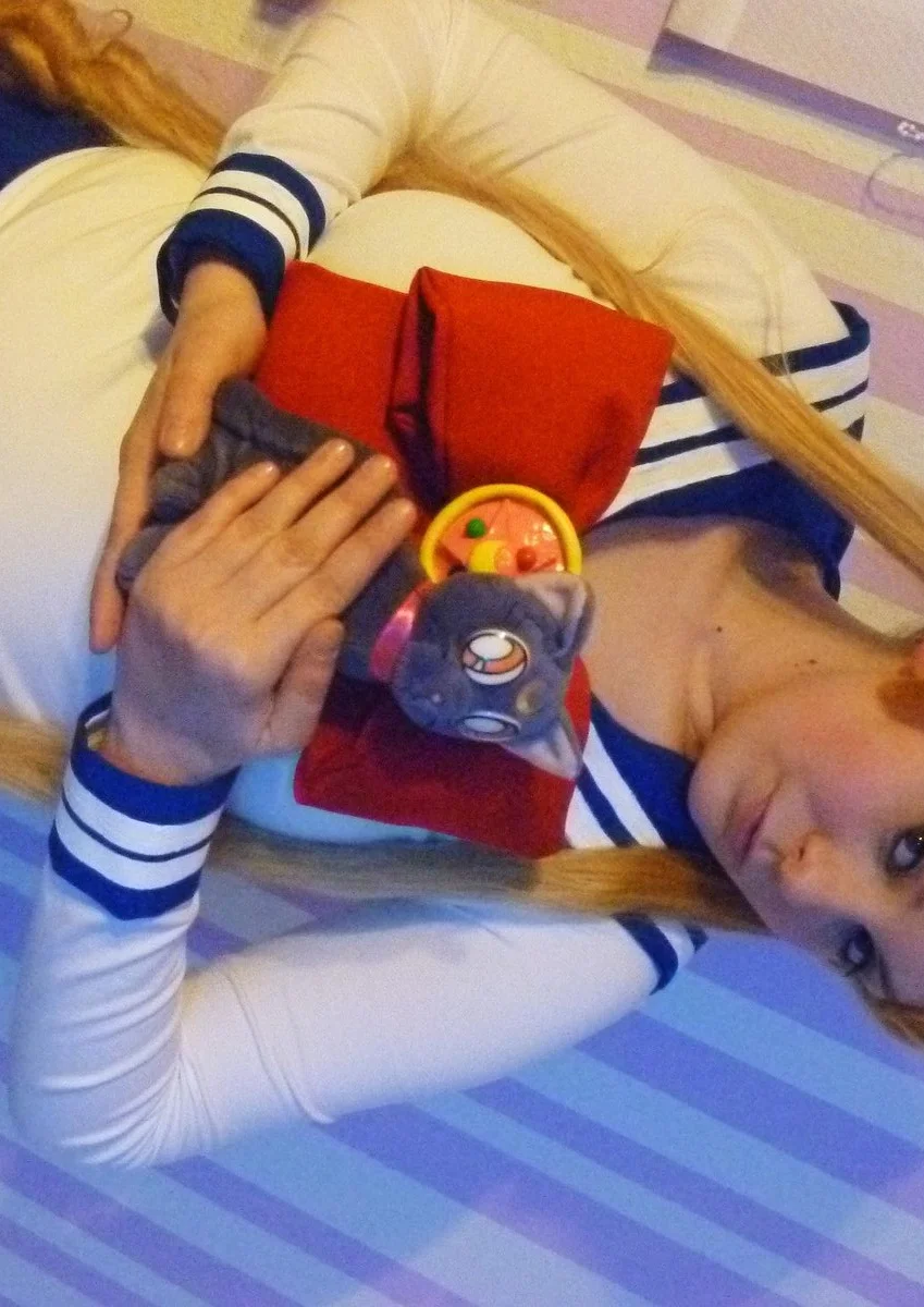Cosplay-Cover: Usagi Tsukino (Schooldress)