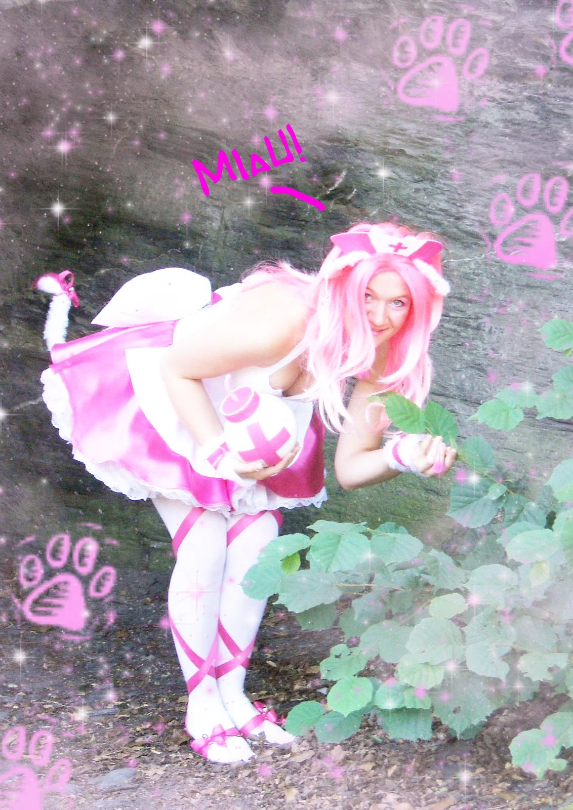 Cosplay-Cover: Kitty Nurse Momoko
