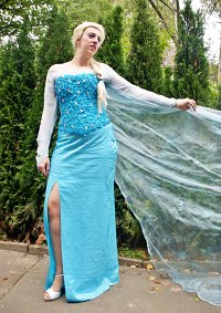 Cosplay-Cover: Elsa (Frozen)