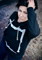 Cosplay-Cover: Otabek Altin | Отабек Алтын 🐻「Hoodie」