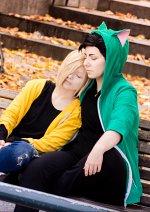 Cosplay-Cover: Otabek Altin | Отабек Алтын 🐻「CatHoodie」