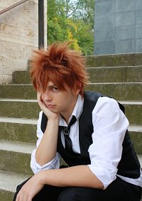 Cosplay-Cover: Sawada Tsunayoshi [Suit]