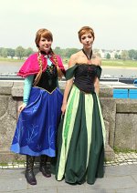 Cosplay-Cover: Anna Winterdress (Frozen)