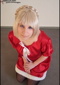 Cosplay-Cover: Saber (X-Mas)