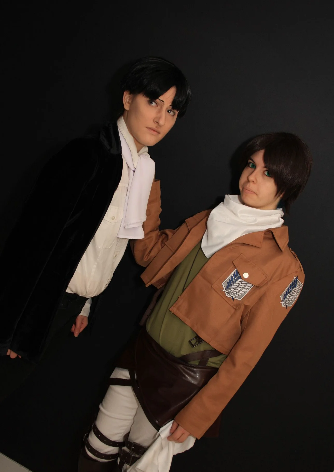 Cosplay-Cover: Levi Ackermann Anzug