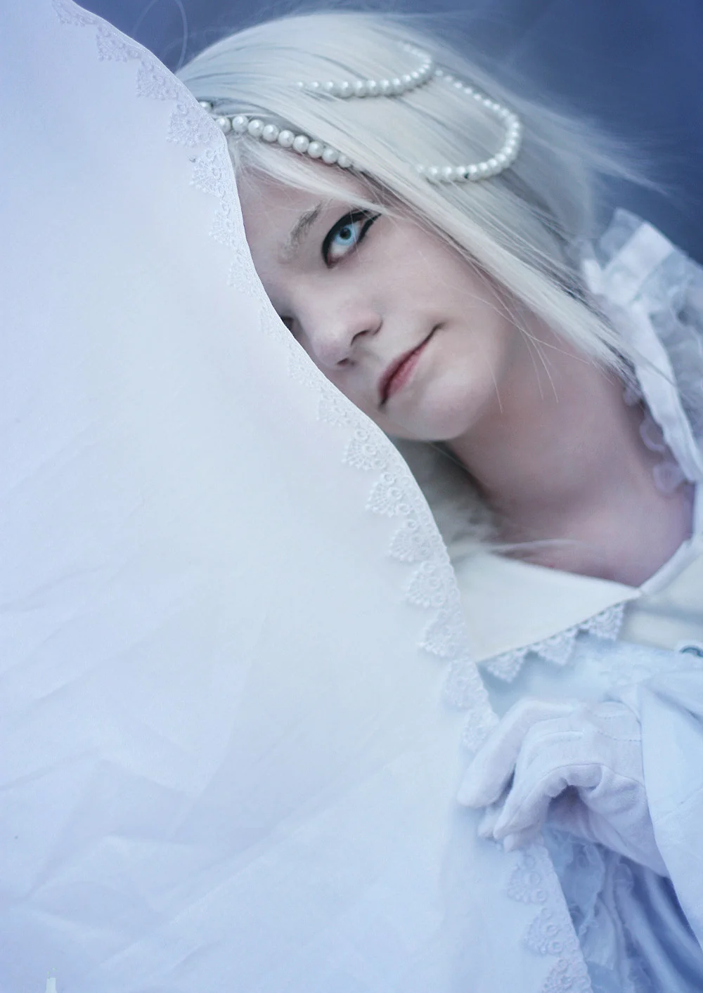 Cosplay-Cover: White Pawn on 2D ◊ Chess