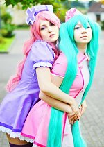 Cosplay-Cover: Miku Hatsune [Love Ward]