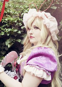 Cosplay-Cover: Yukari Yakumo