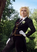 Cosplay-Cover: Mordred Pendragon - Formal Portrait