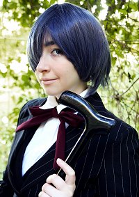 Cosplay-Cover: Ciel Phantomhive (black suit)