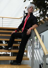 Cosplay-Cover: Hayato Gokudera (black dress)