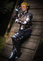 Cosplay-Cover: Vash the Stampede Underarmor (Trigun Maximum)